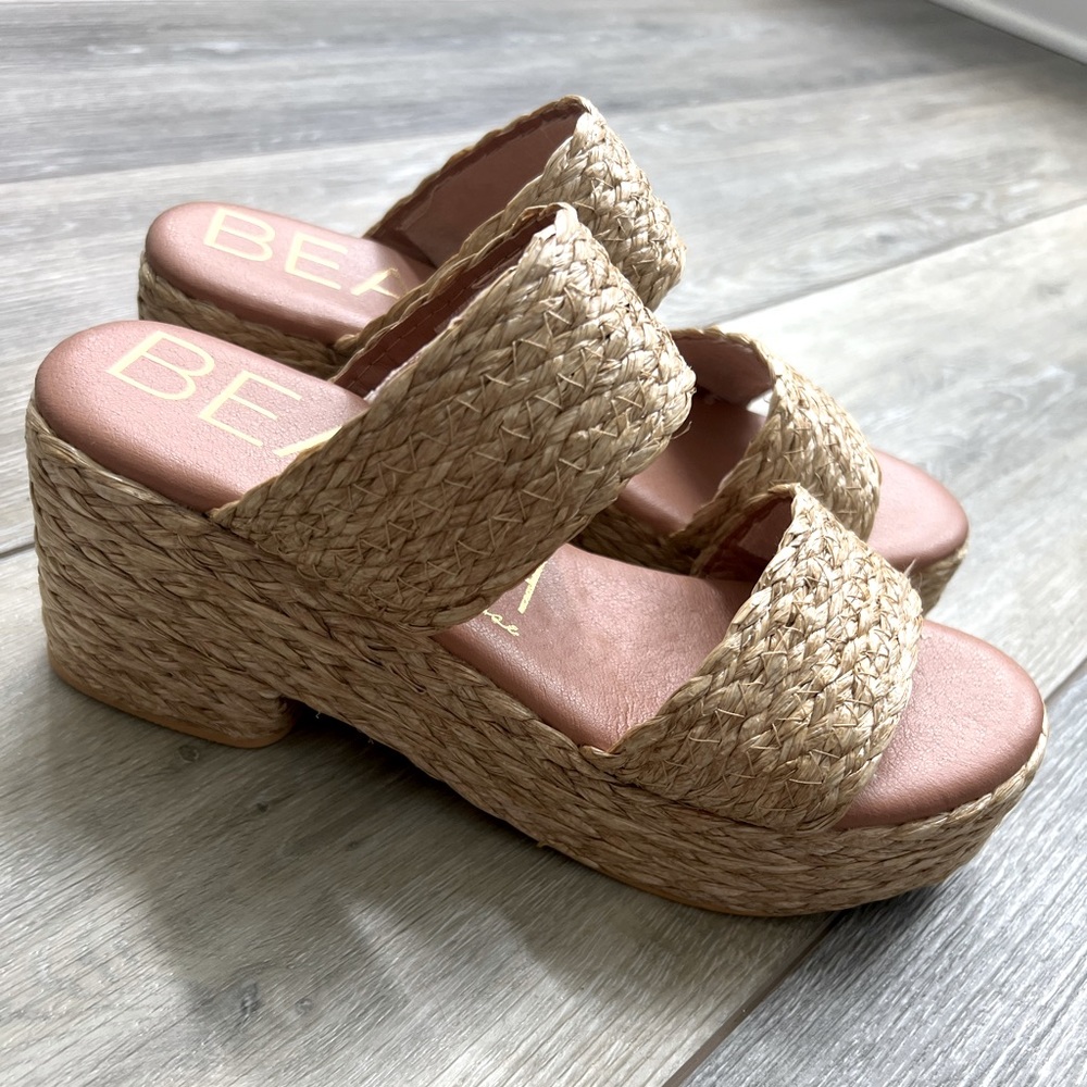 Beach by Matisse sandals size 9